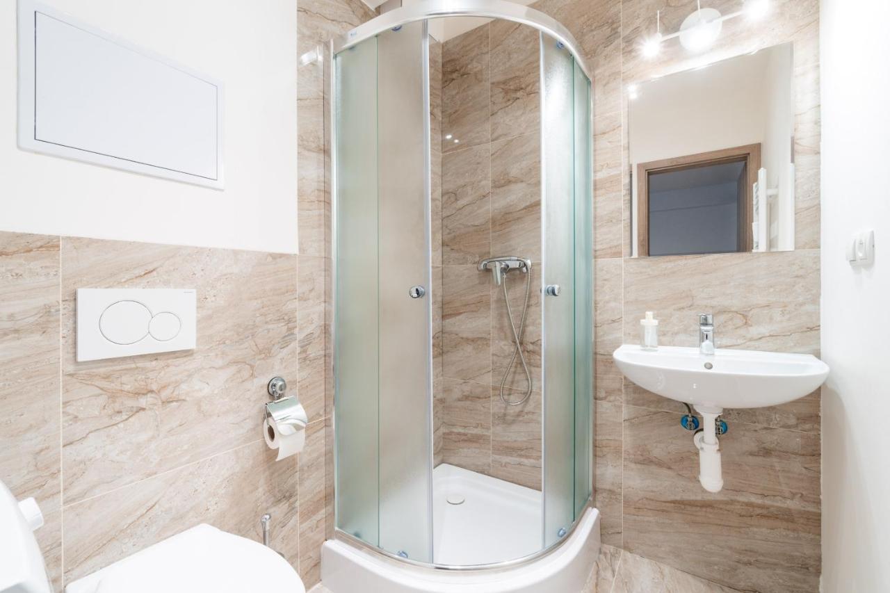 Apartament Brand New #51 With Free Secure Parking In The Center